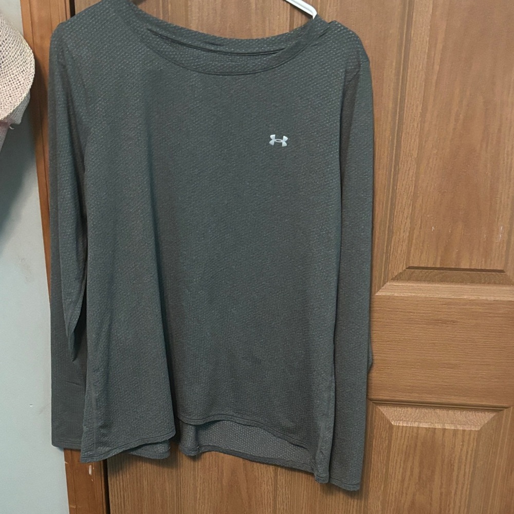 Women’s under armour long sleeve